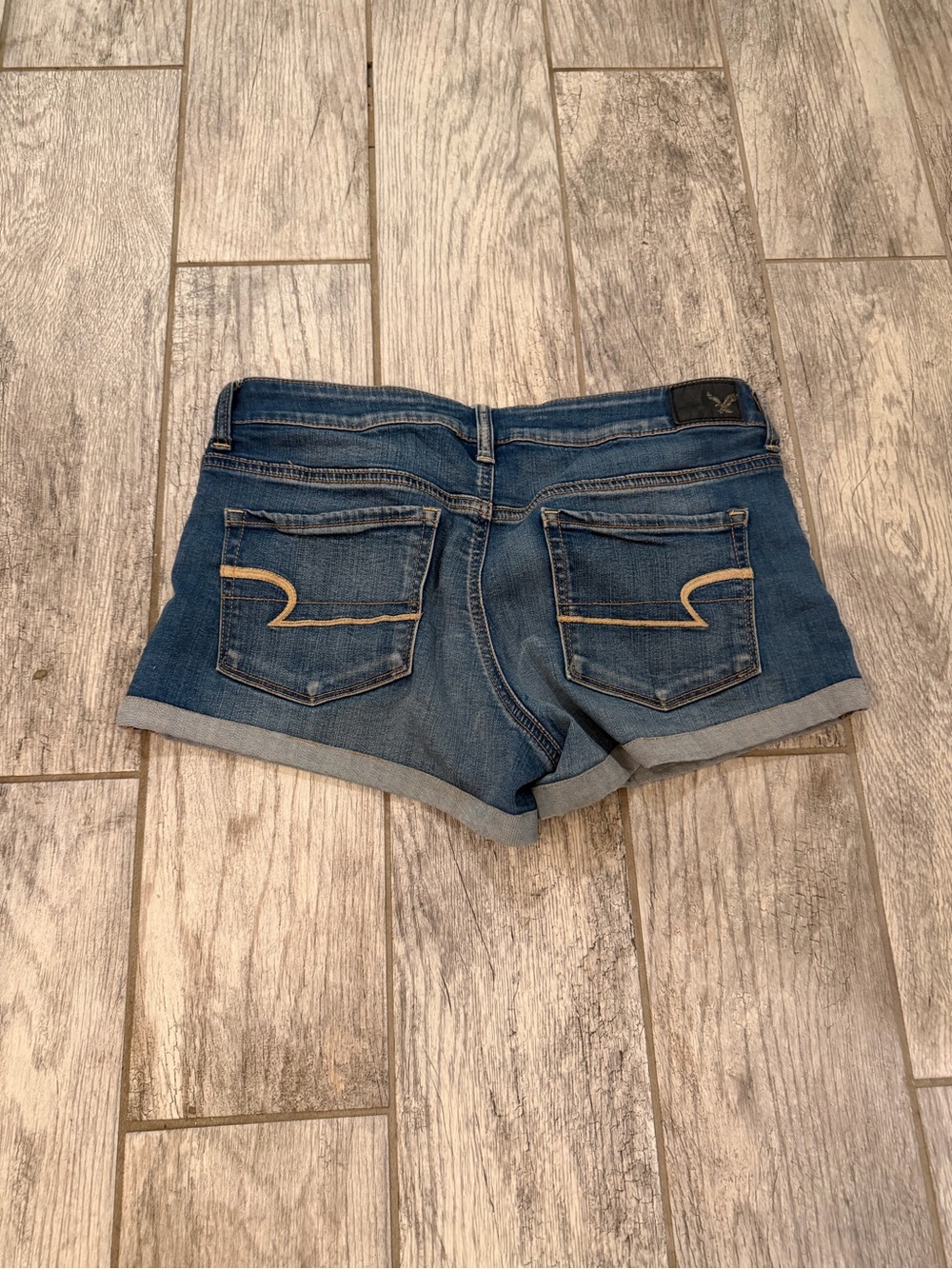 American Eagle Y2K Super Low Shortie Denim Shorts - Picture 4 of 6